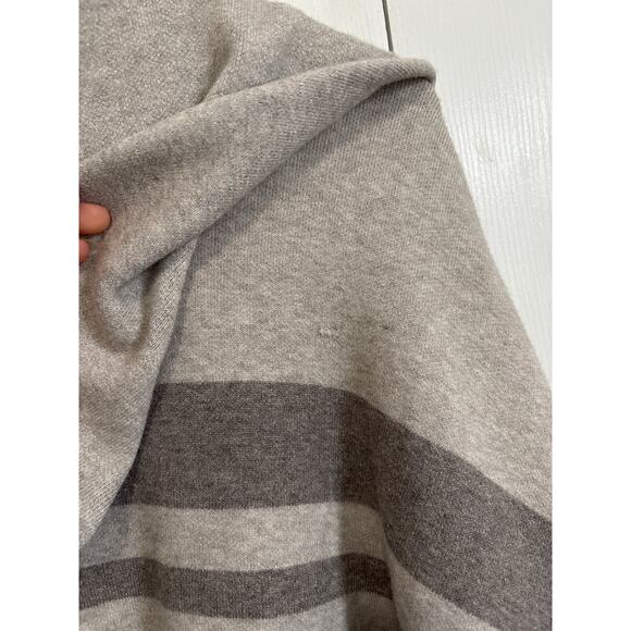 Evereve Rochelle Gray Striped Hooded Open Front Poncho Sweater M/L - Picture 5 of 10